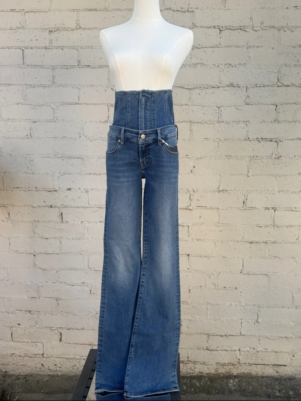 SAMPLE Good American Corset Jeans Size 4/27